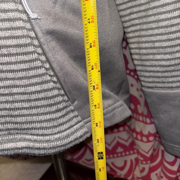 Avalanche Gray Striped Quarter Zip Up Hoody Women’s Size Medium - Picture 8 of 11